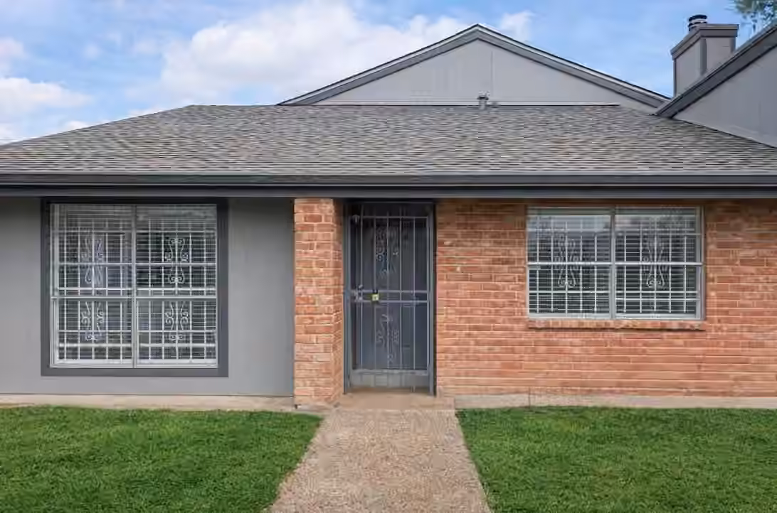 Photo 2 of 5815 Village Forest Court, Houston, TX