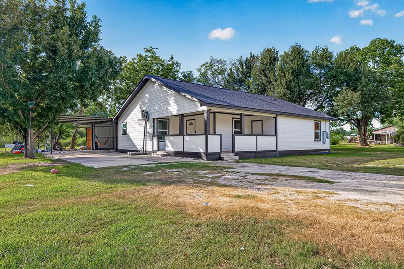 Photo of 4739 Fm 1096 Road, Boling, TX