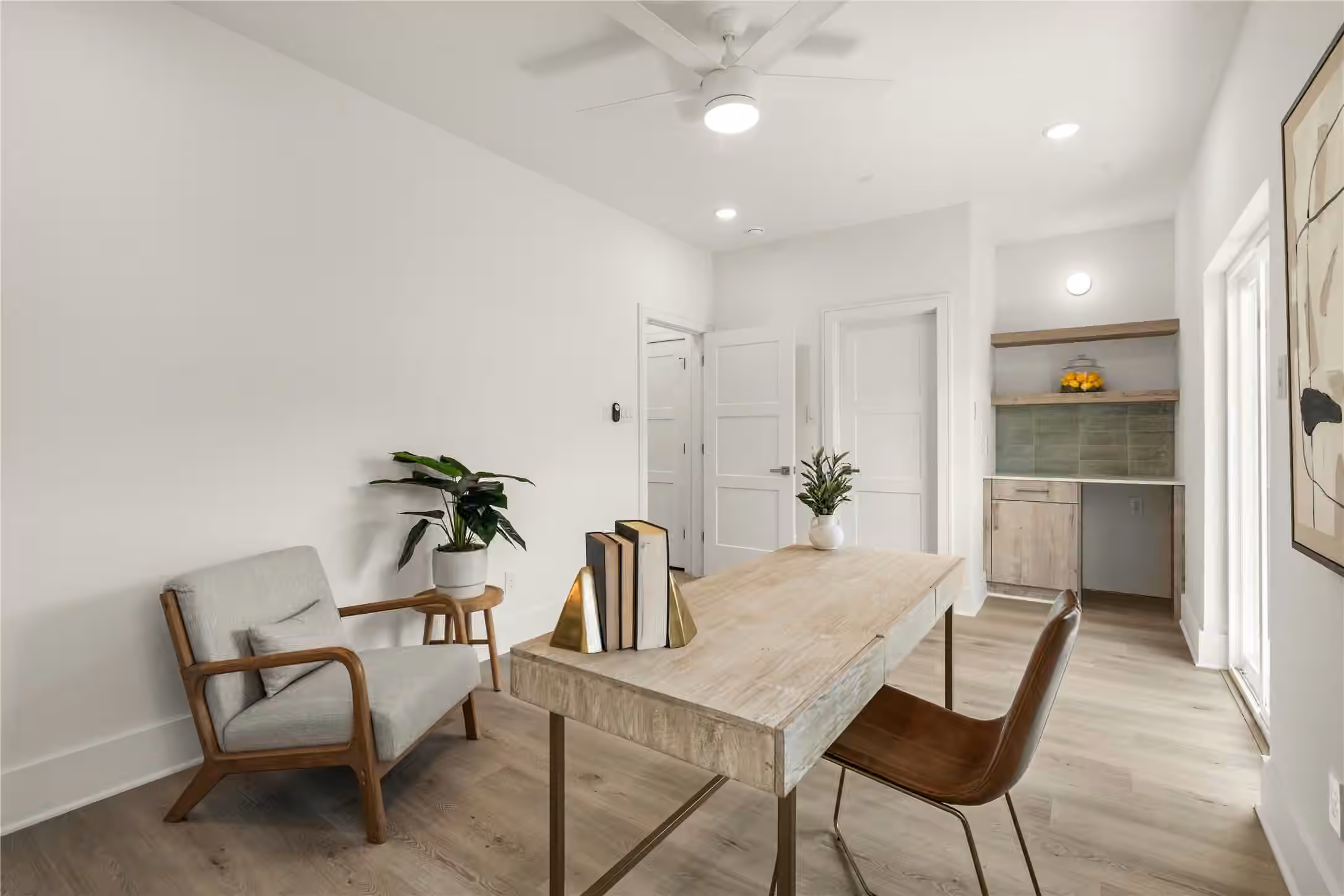 Photo 5 of 606 Skyland Terrace Way, Houston, TX