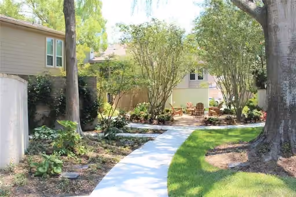 Photo 2 of 12625 Memorial Drive 127, Houston, TX