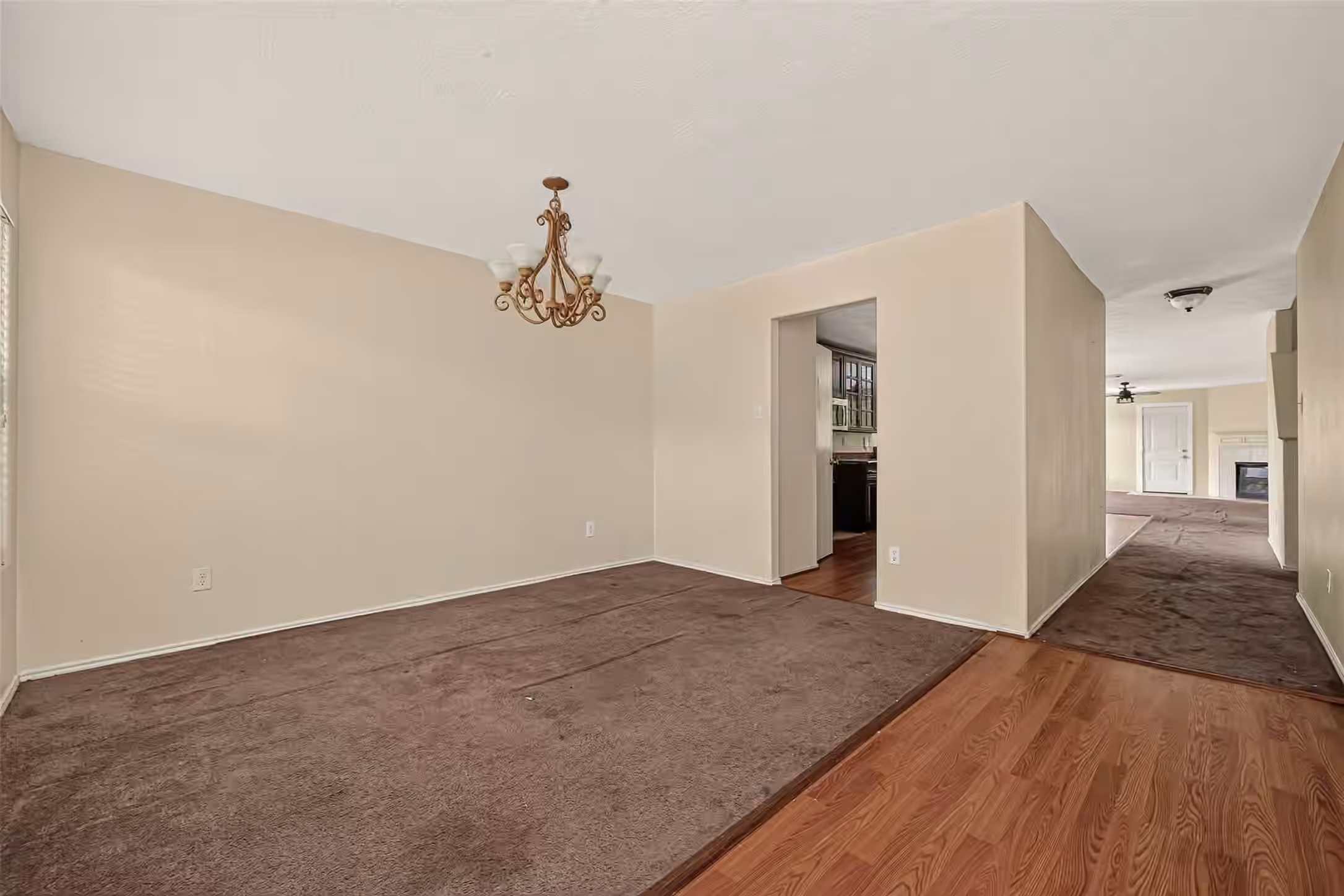 Photo 6 of 16807 Mission Ridge Lane, Houston, TX