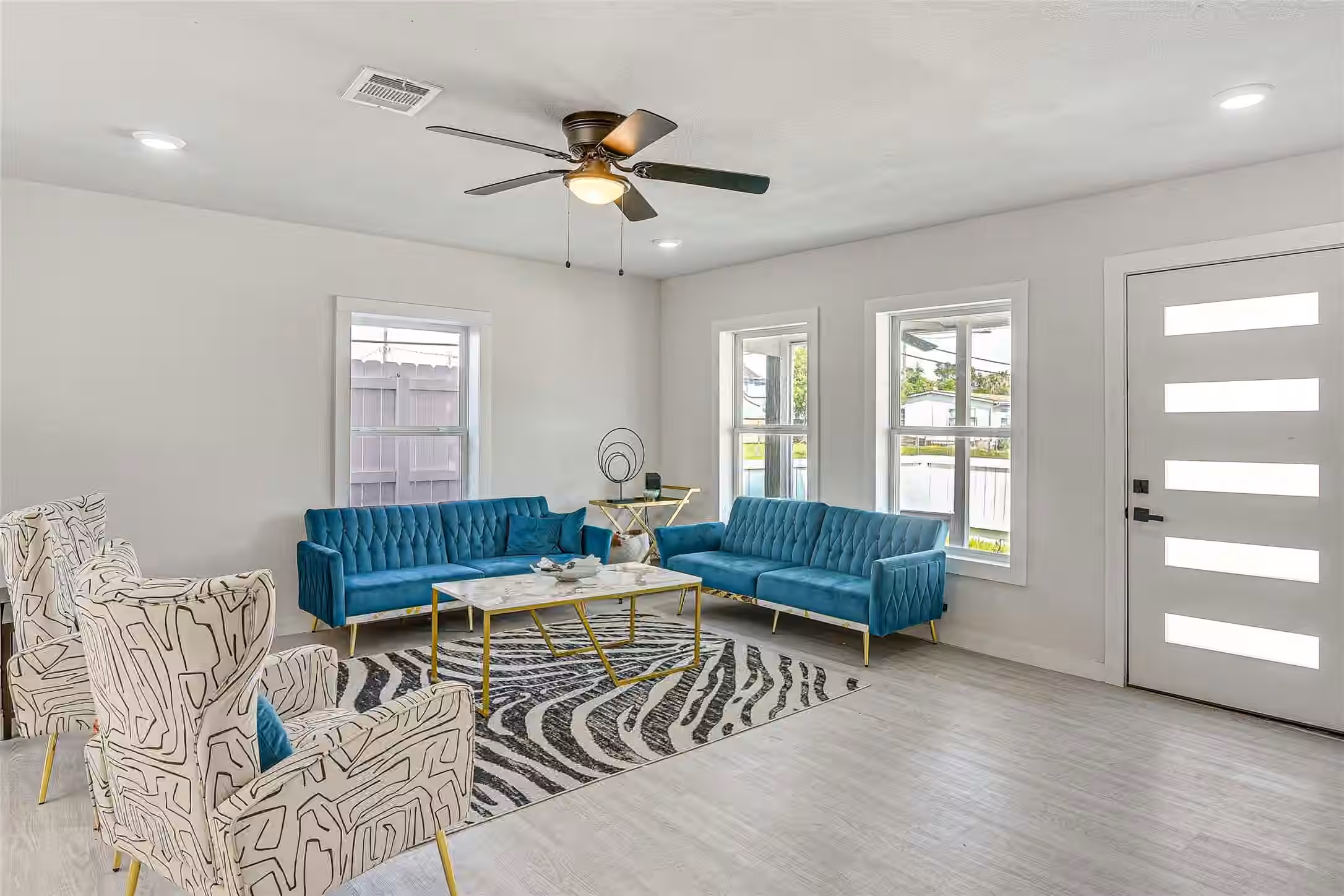 Photo 2 of 5827 Avenue R, Galveston, TX