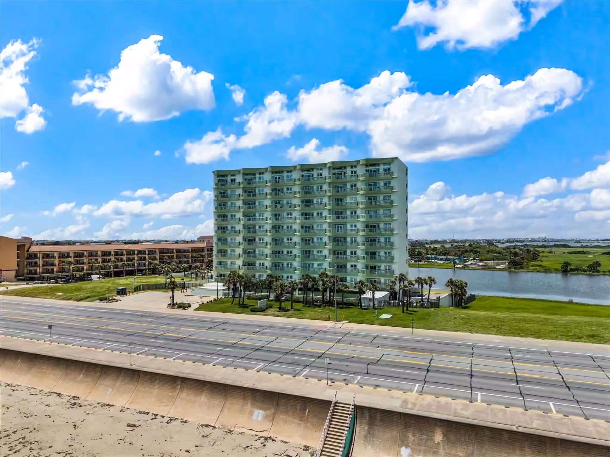 Photo 2 of 9420 Seawall Boulevard 306, Galveston, TX