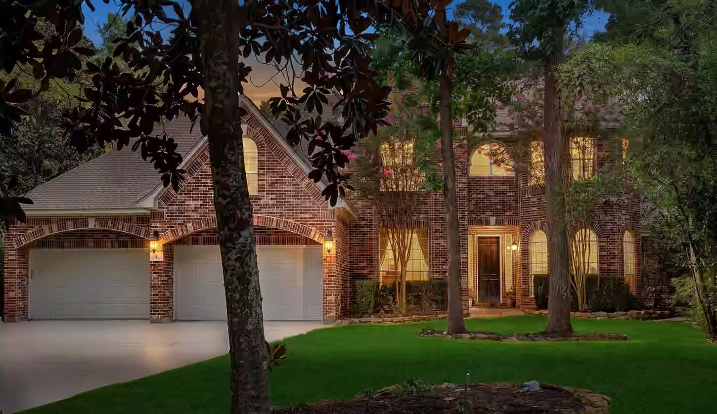Photo of 6 Noble Bend Place, The Woodlands, TX 77382