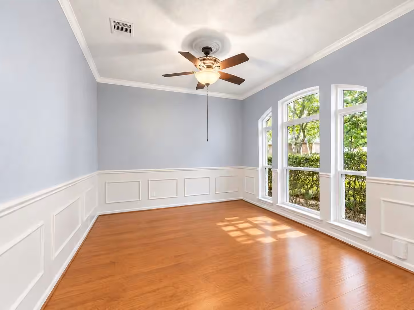Photo 5 of 502 Airybrook Lane, Houston, TX