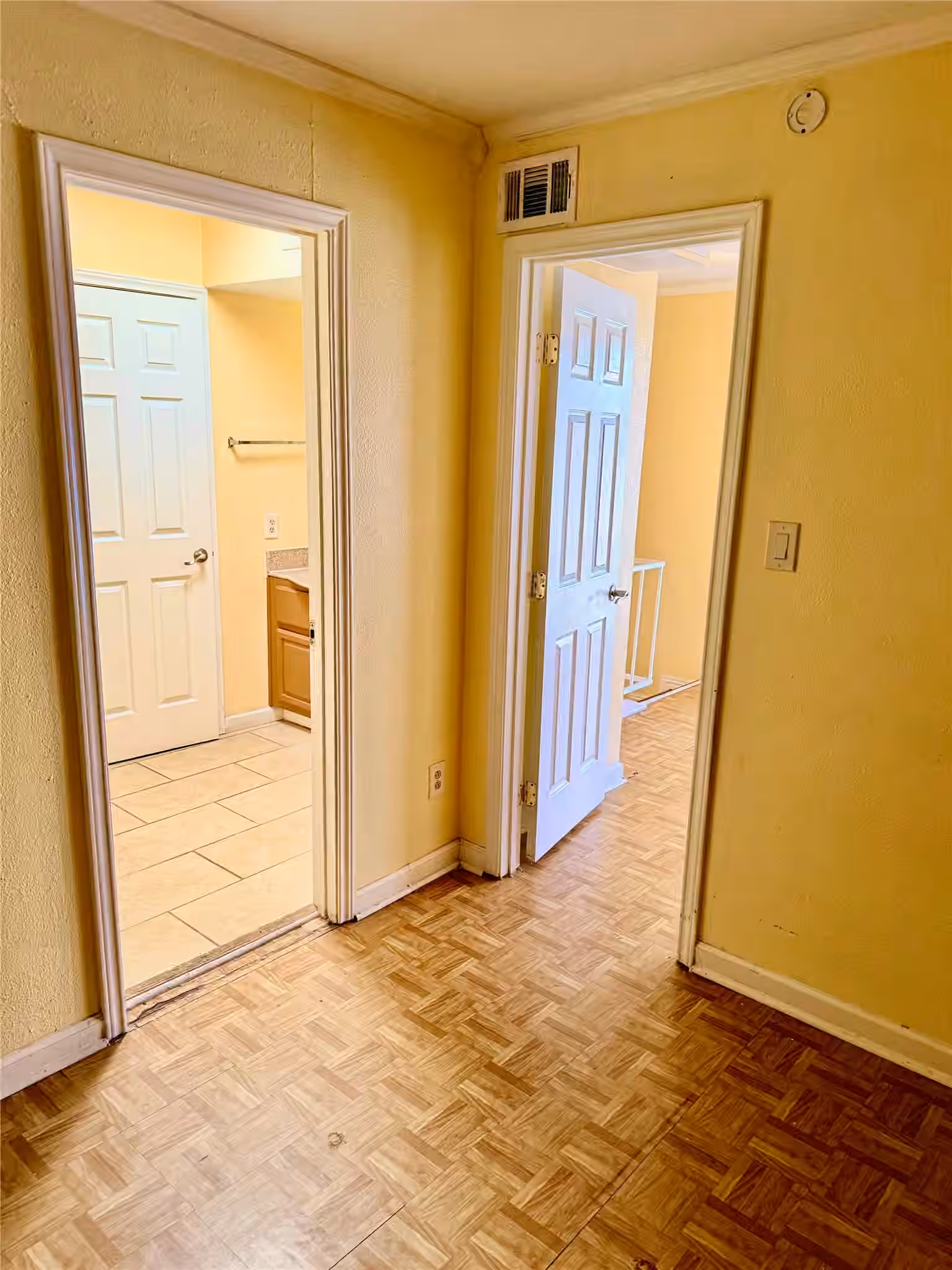 Photo 7 of 7047 Bissonnet Street 32, Houston, TX