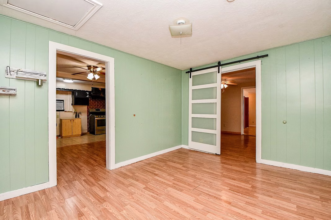 Photo 3 of 808 Morrell Street, Baytown, TX