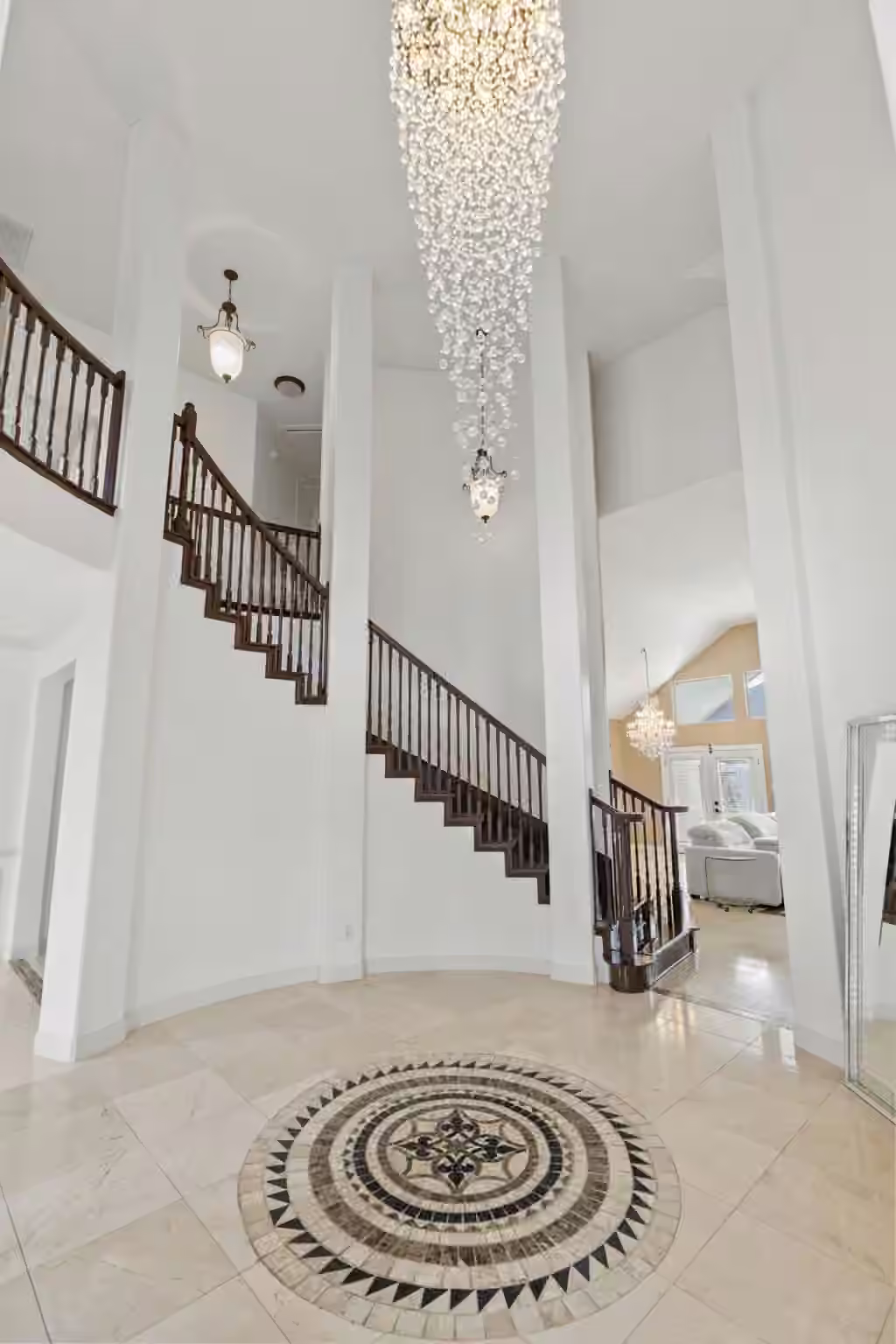 Photo 4 of 6423 Oakmont Creek Drive, Spring, TX