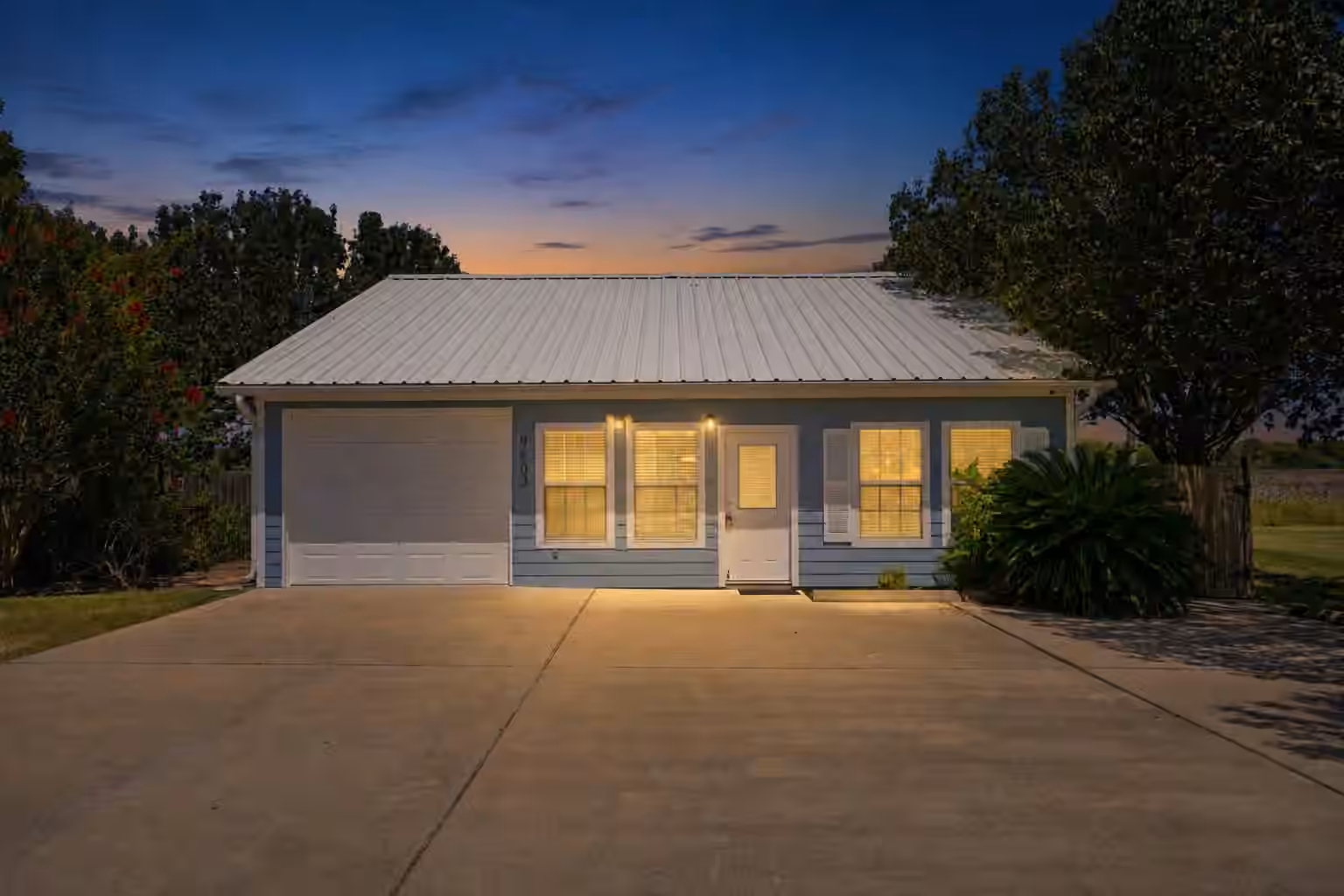 Photo 2 of 9603 Surrey Lane, Richmond, TX