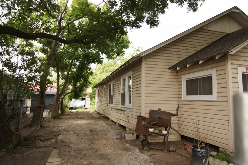 Photo 4 of 1265 Morris Street Street, Houston, TX