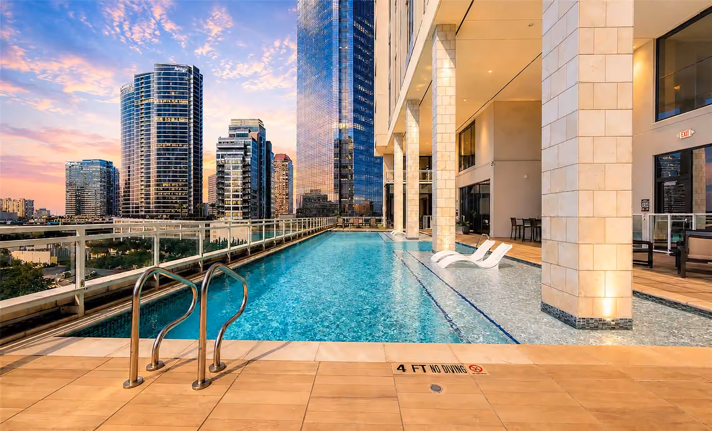 Photo 4 of 1409 Post Oak Boulevard 1803, Houston, TX