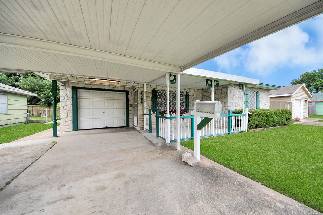 Photo 3 of 3209 Hays Street, Pasadena, TX