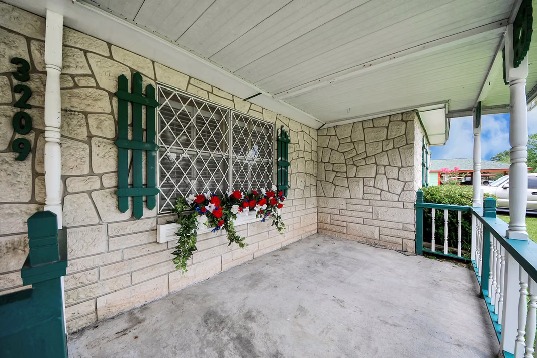 Photo 4 of 3209 Hays Street, Pasadena, TX