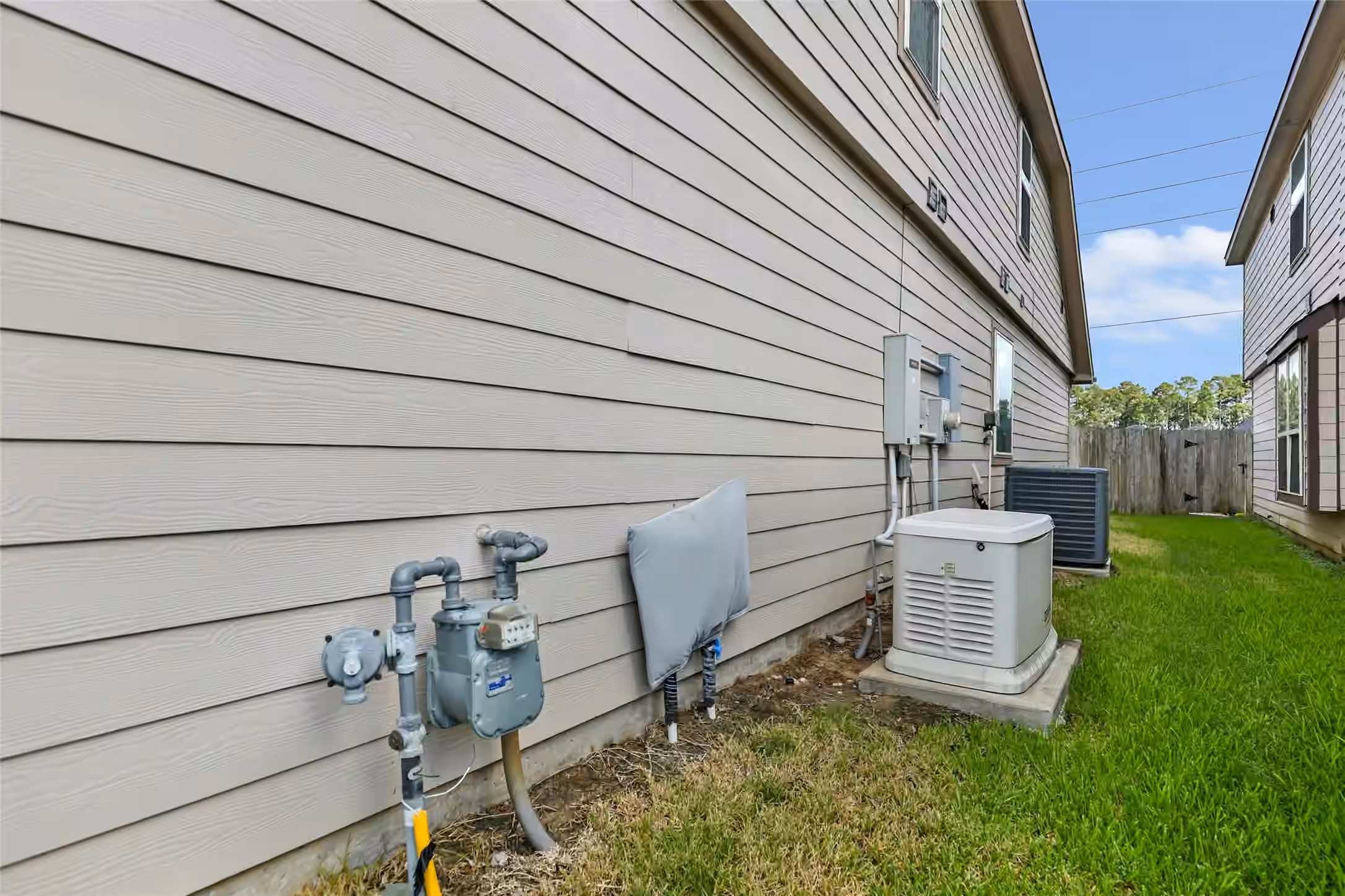 Photo 3 of 7507 Merrylands Drive, Humble, TX