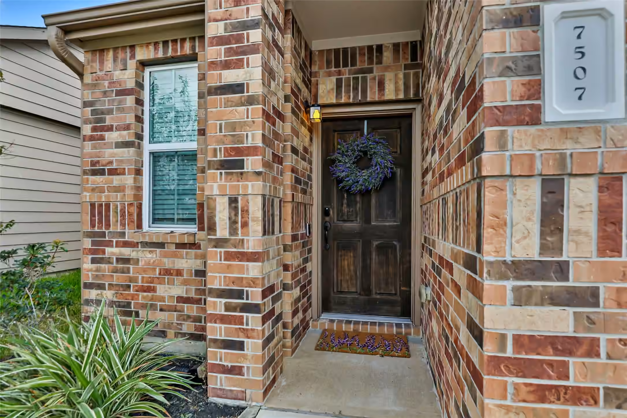 Photo 5 of 7507 Merrylands Drive, Humble, TX