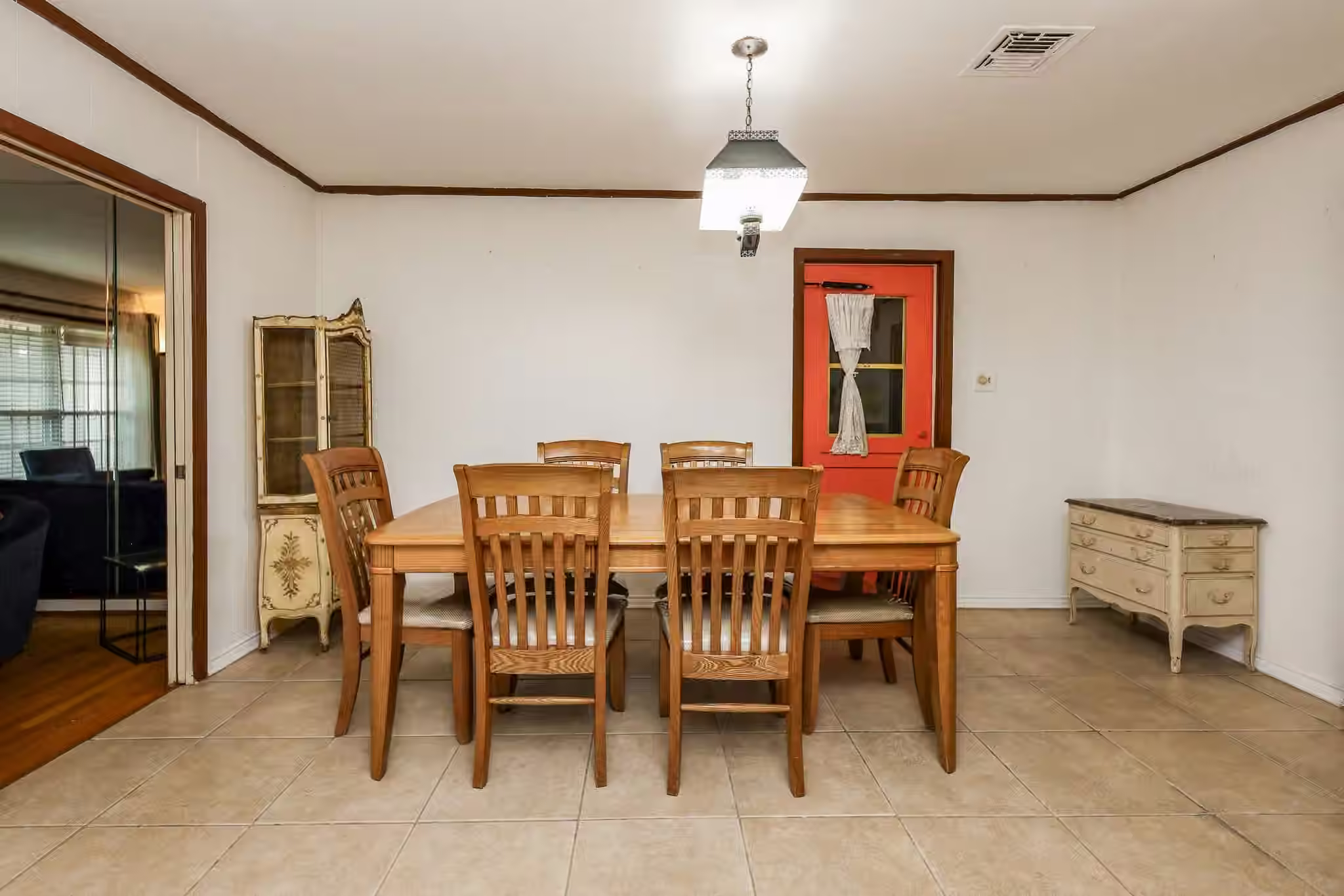 Photo 6 of 6834 Hendon Lane, Houston, TX