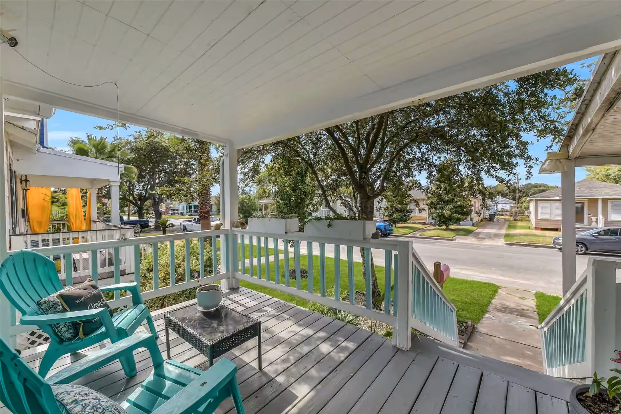 Photo 4 of 4117 Avenue M 1/2, Galveston, TX