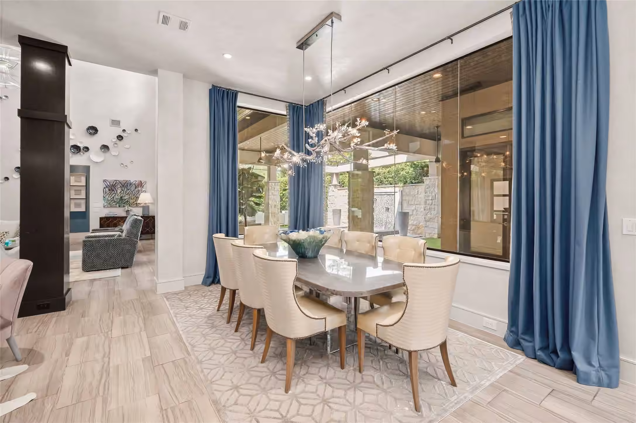 Photo 6 of 5642 Cedar Creek Drive, Houston, TX