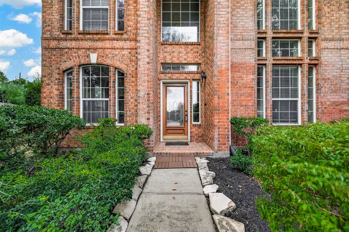 Photo 4 of 2502 Rosebluff Court, Katy, TX