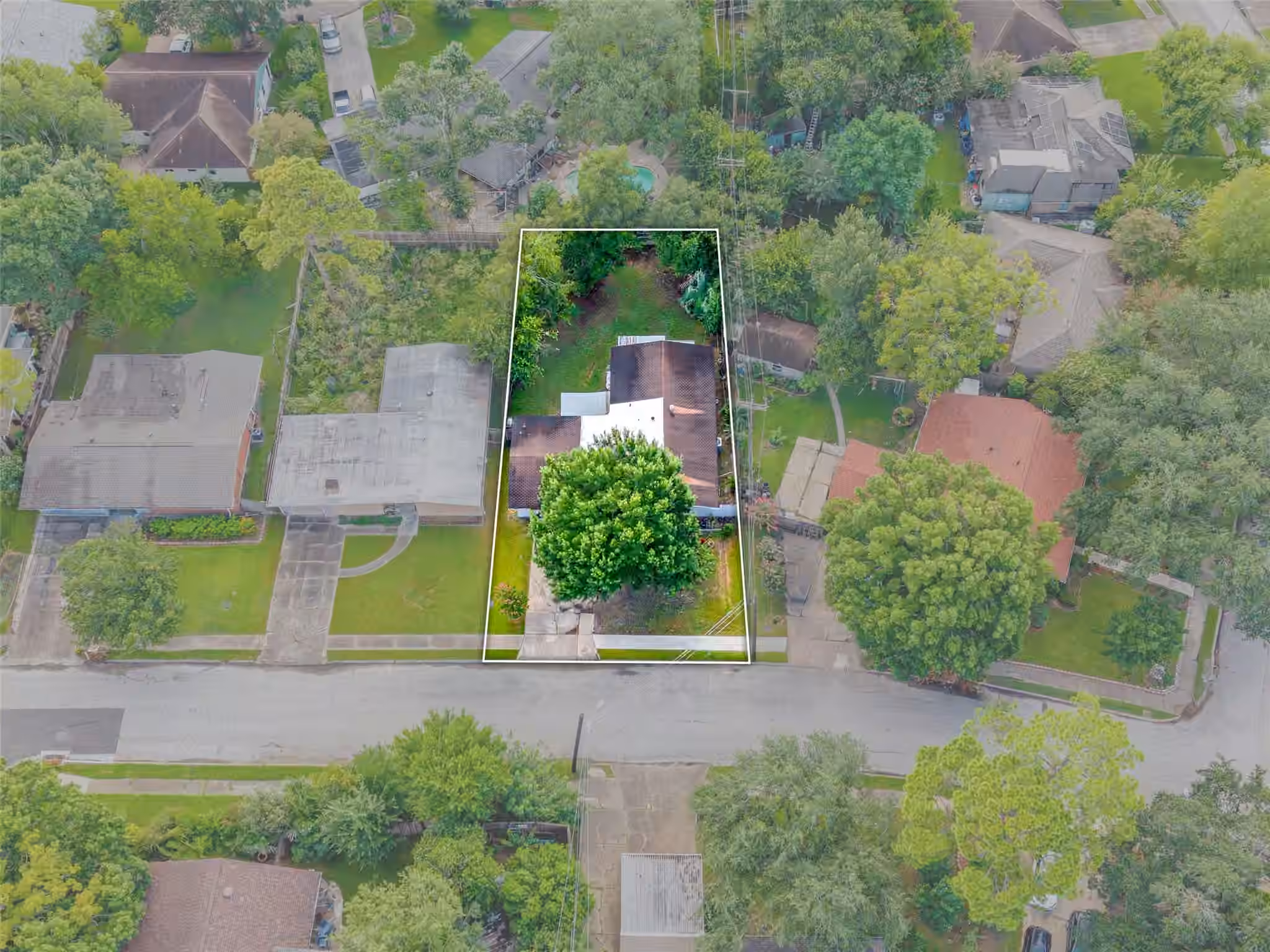 Photo 3 of 8117 Mcavoy Drive, Houston, TX