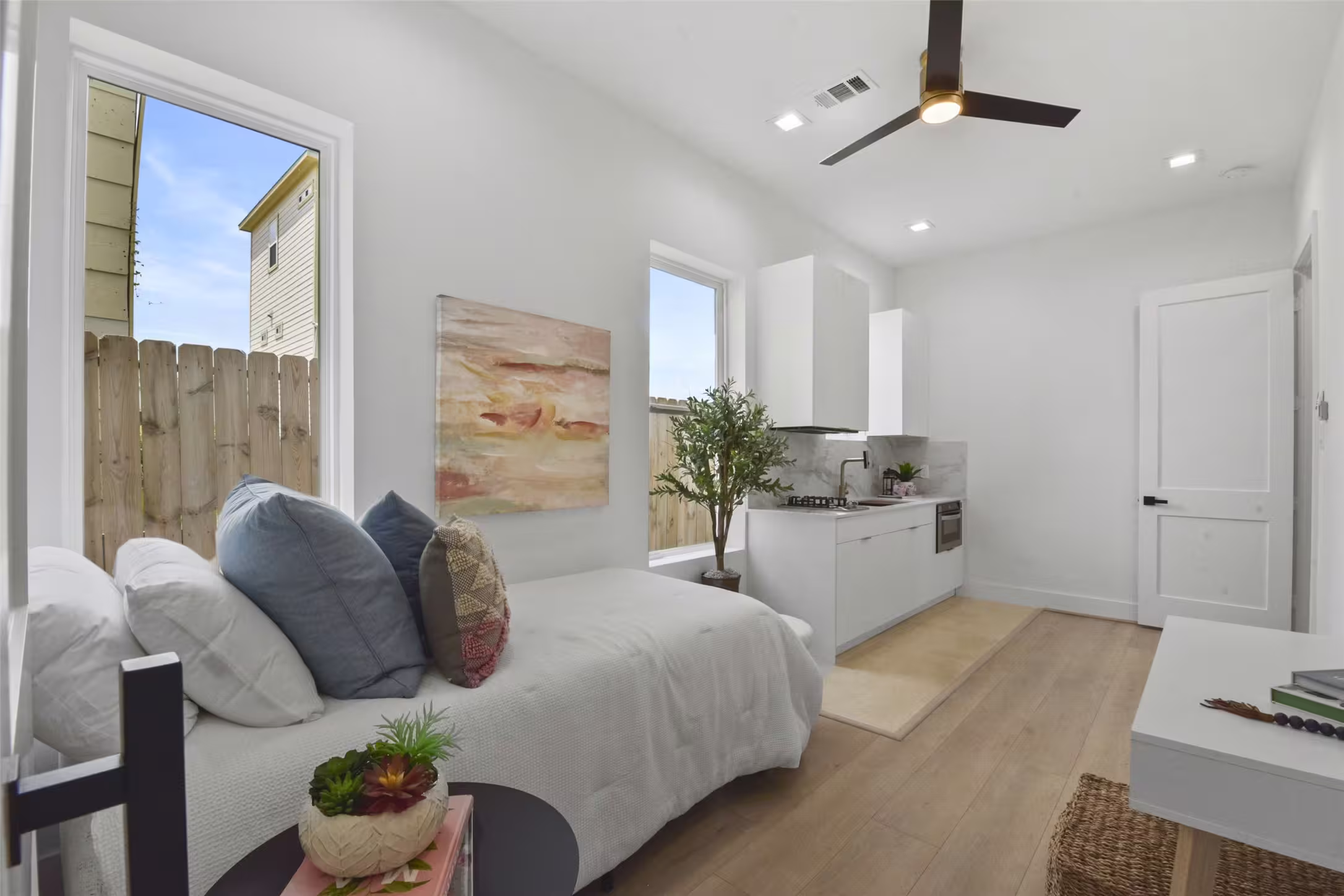 Photo 6 of 3116 Clay Street, Houston, TX