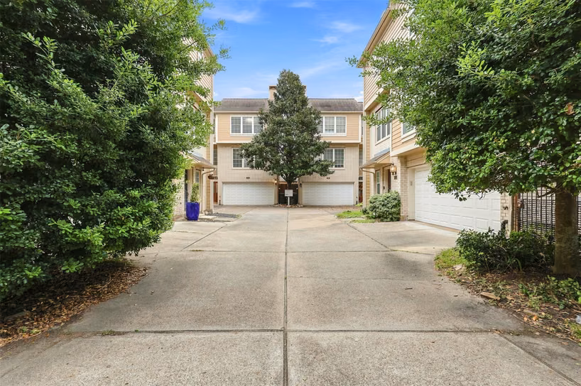 Photo 4 of 832 Cohn Street, Houston, TX