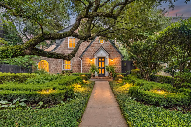 Photo of 3013 Avalon Place, Houston, TX 77019