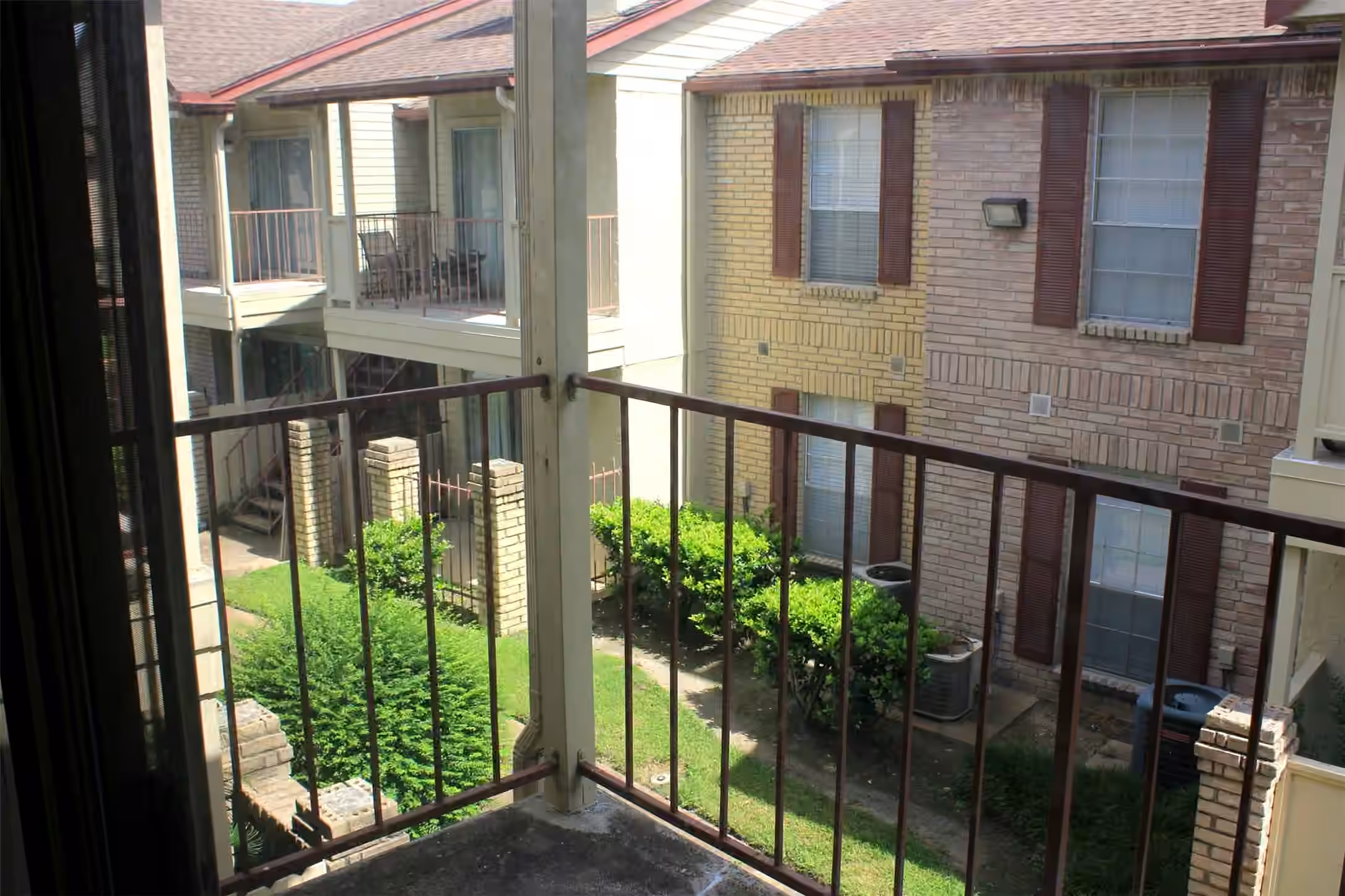 Photo 6 of 2120 El Paseo Street 404, Houston, TX