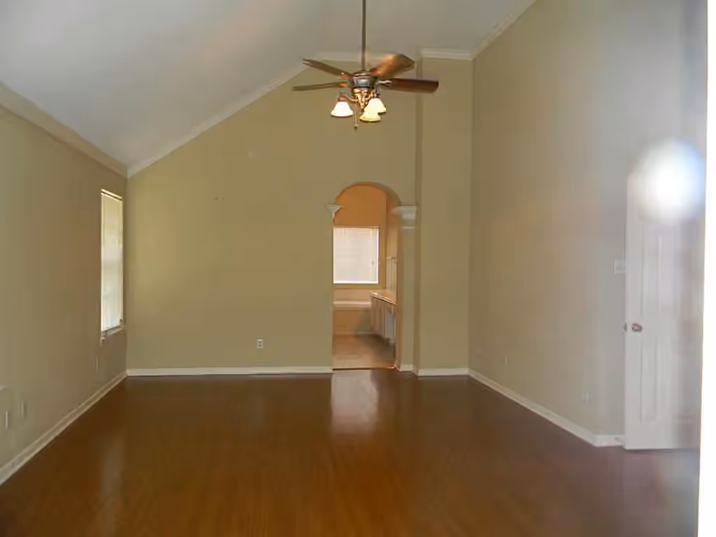 Photo 7 of 2322 Edgewood Drive, Missouri City, TX