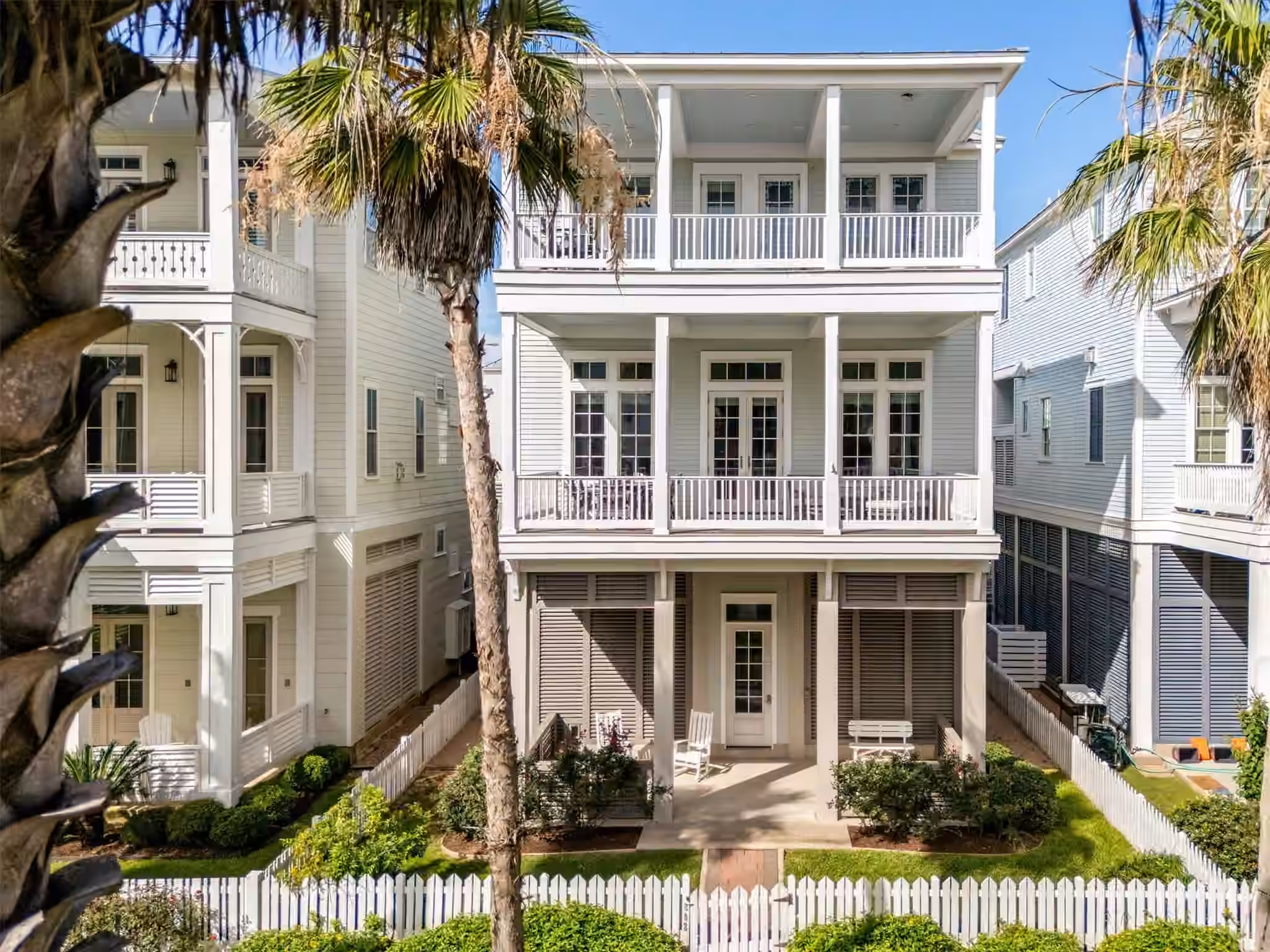 Photo of 802 Beachtown Passage, Galveston, TX 77550