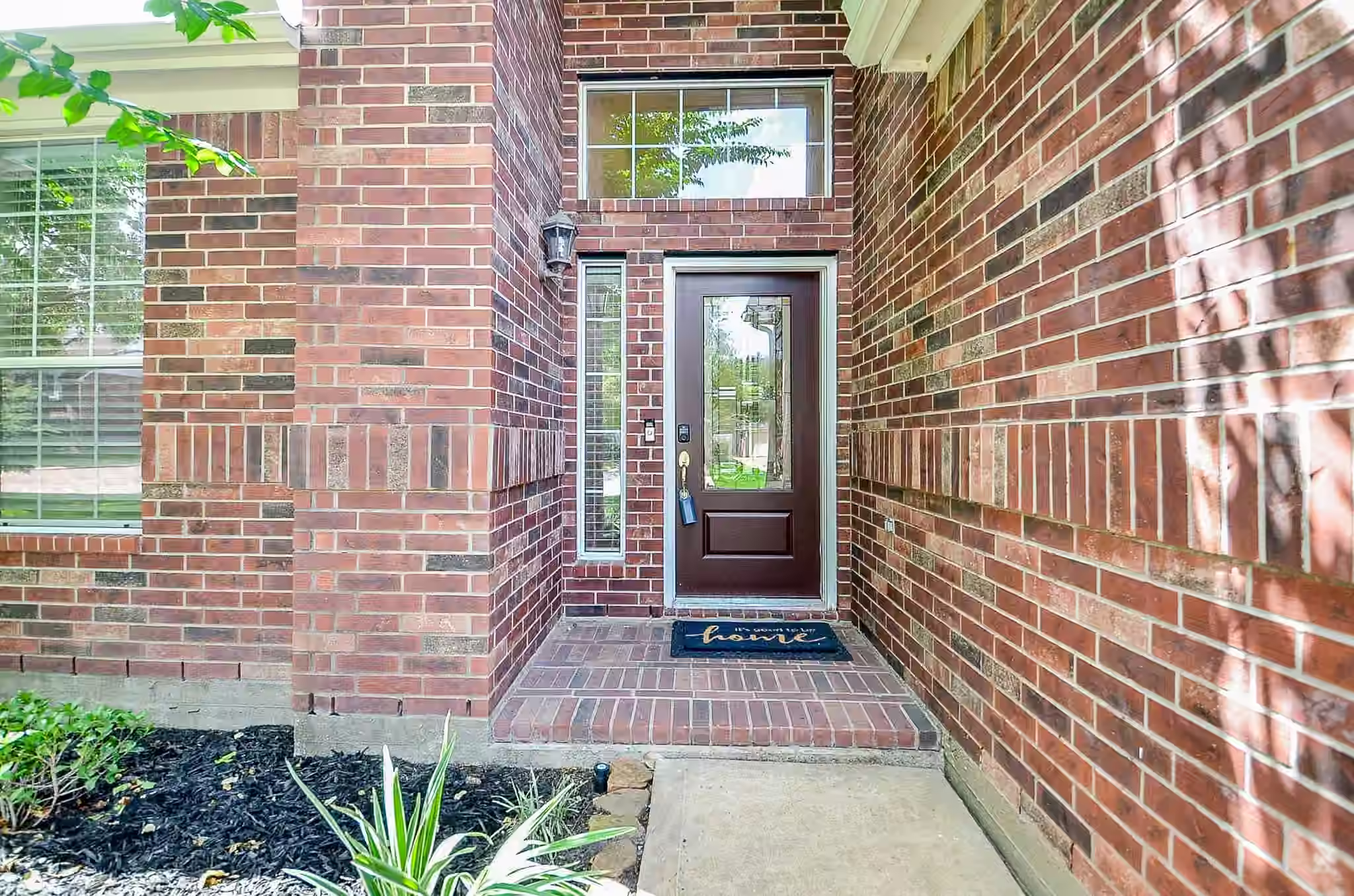 Photo 6 of 14407 Spanish River Lane, Cypress, TX