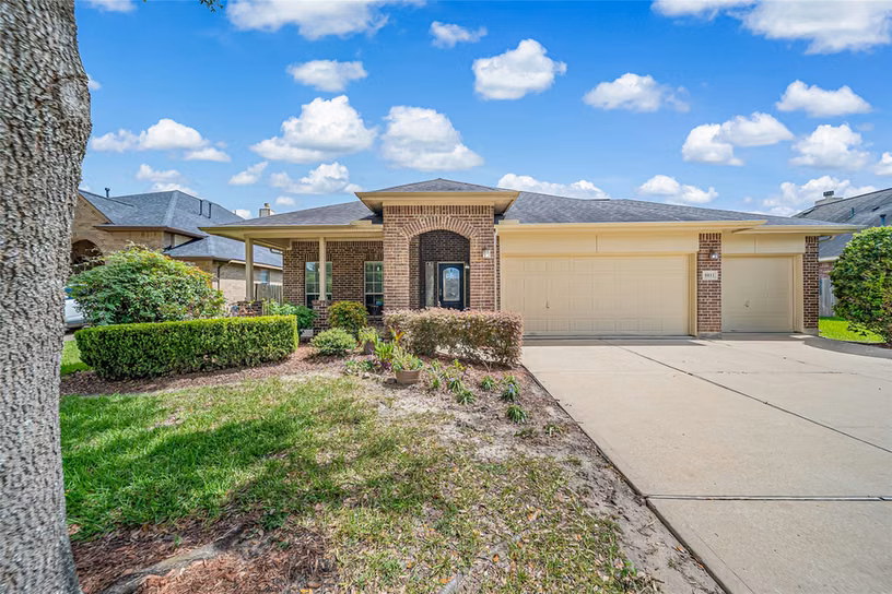 Photo of 8811 Henrico Lane, Rosenberg, TX 77469