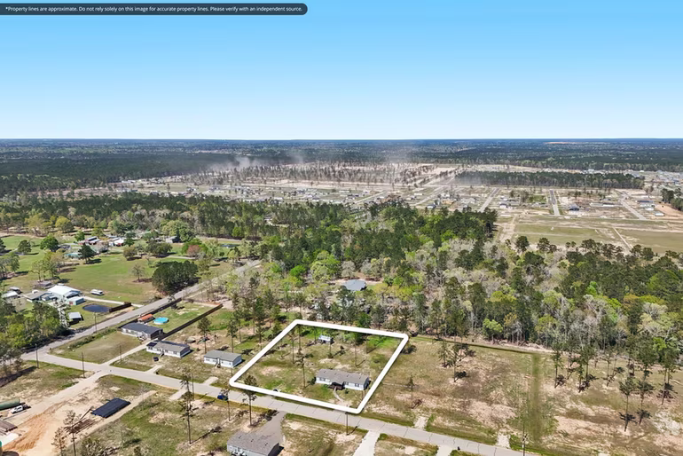 Photo of 20015 & 20019 Kincaid Drive, Conroe, TX 77306