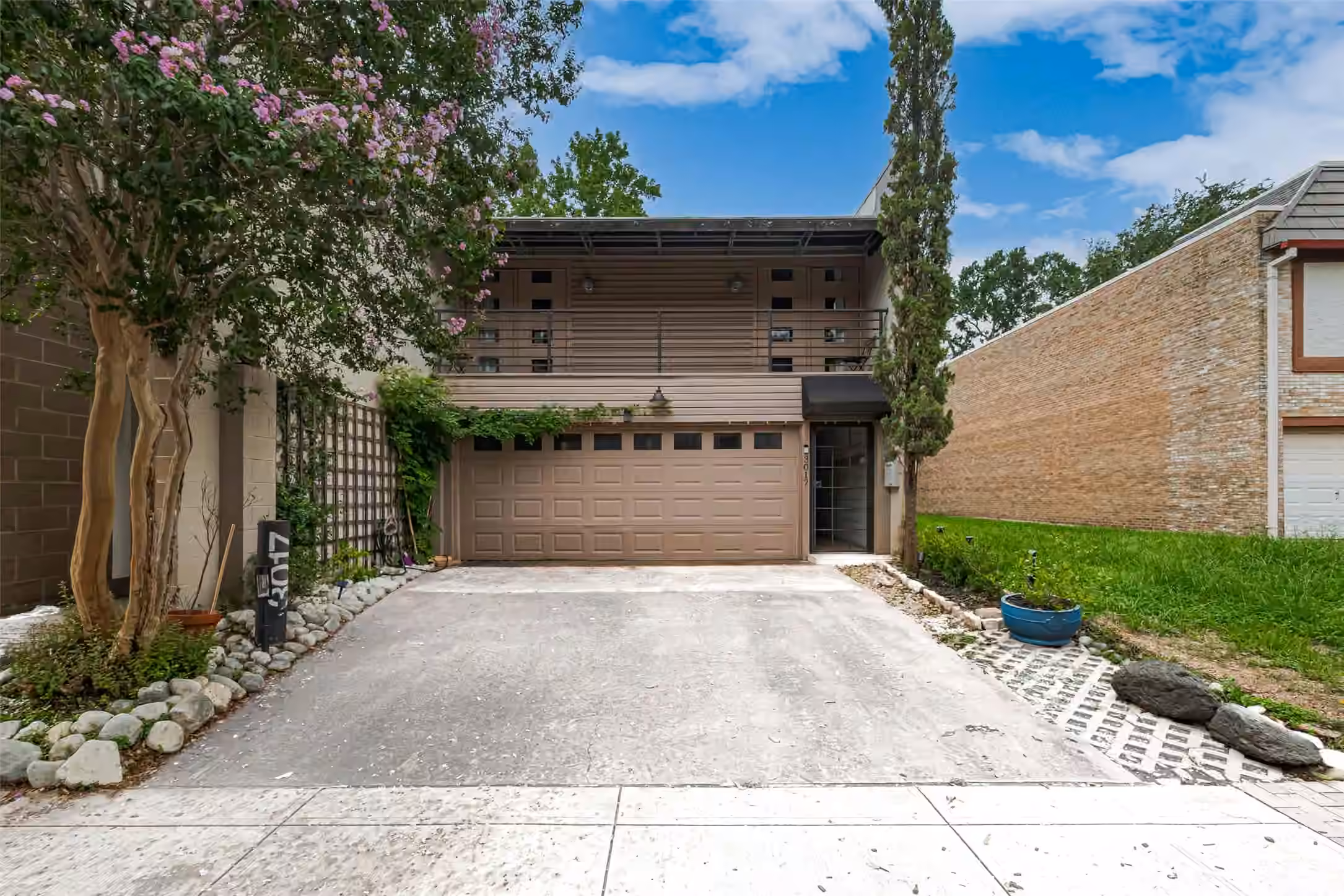 Photo of 3017 Bissonnet Street, Houston, TX 77005