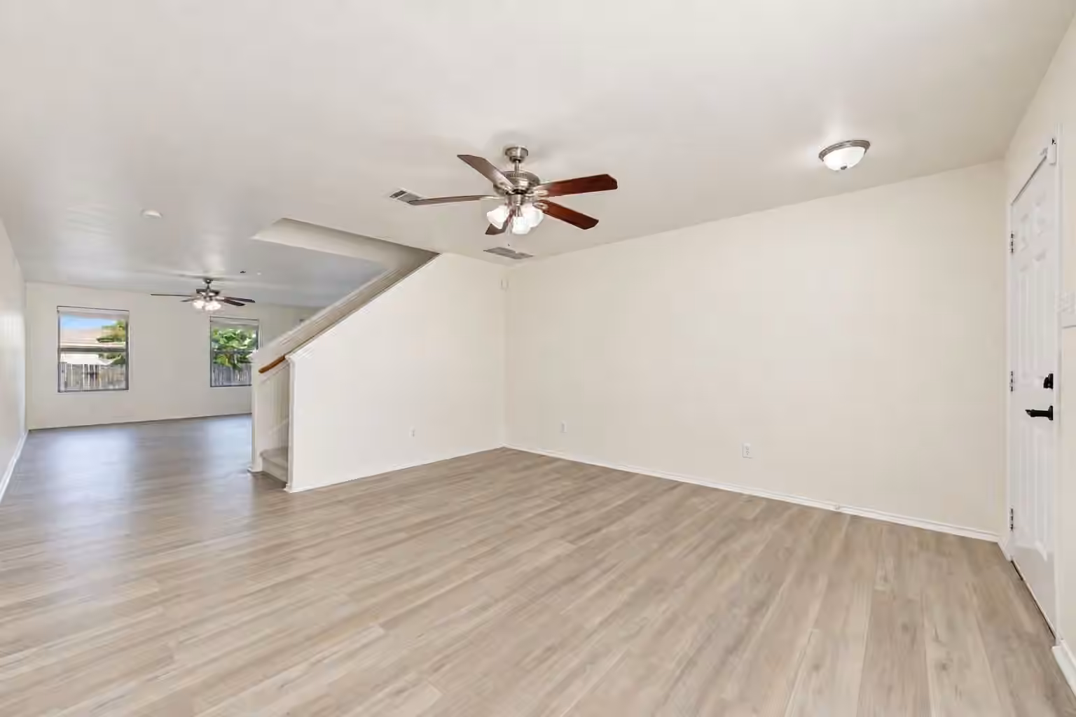 Photo 7 of 16755 N Thrasher Drive, Conroe, TX