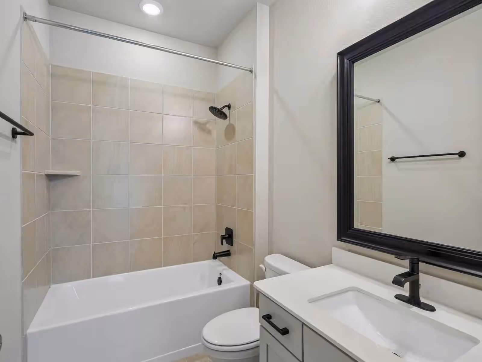 Photo 6 of 5233 Great Oaks Drive, Pearland, TX
