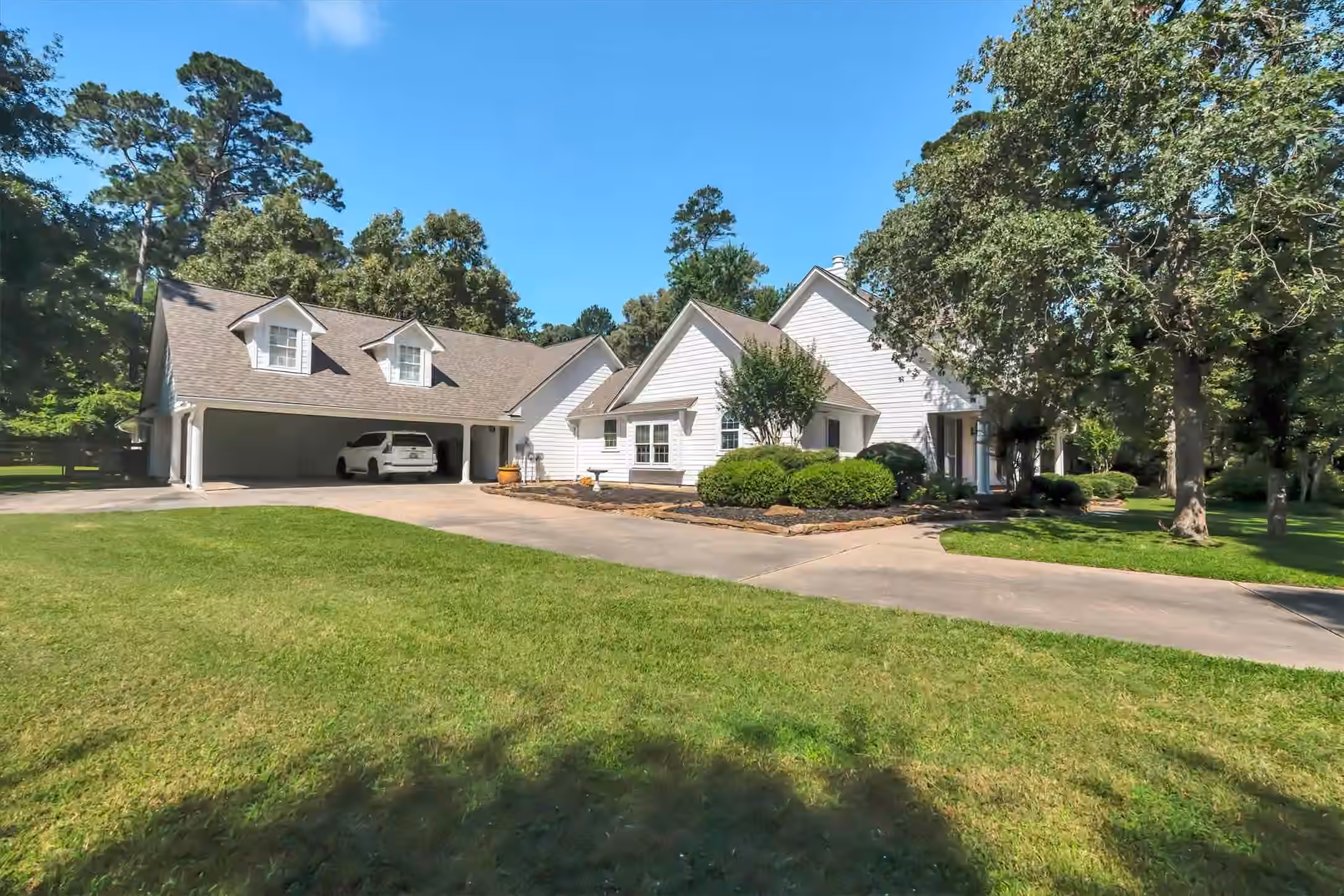 Photo 2 of 2326 Timberknob Court, Magnolia, TX