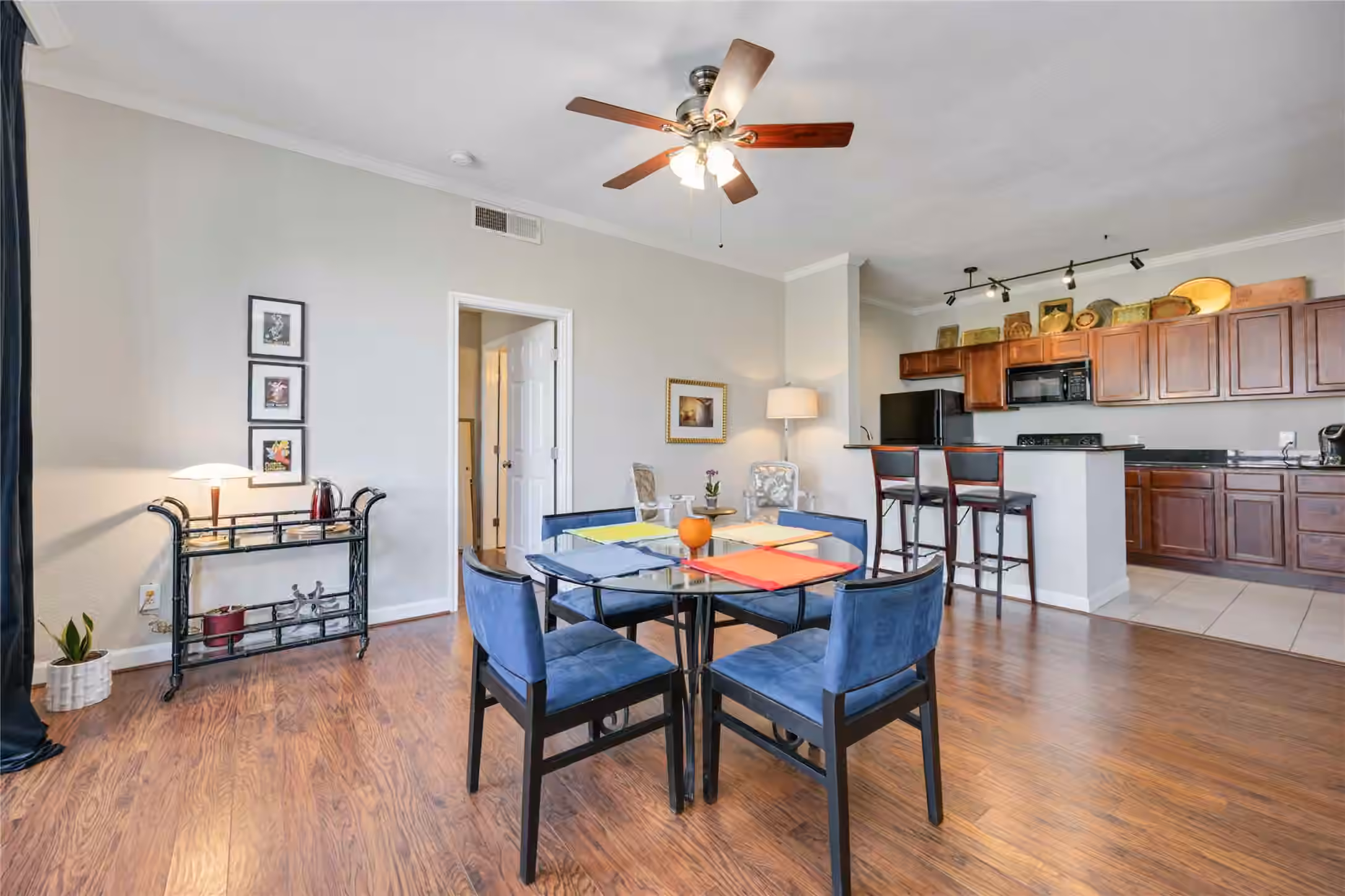Photo 7 of 4515 Briar Hollow Place 308, Houston, TX