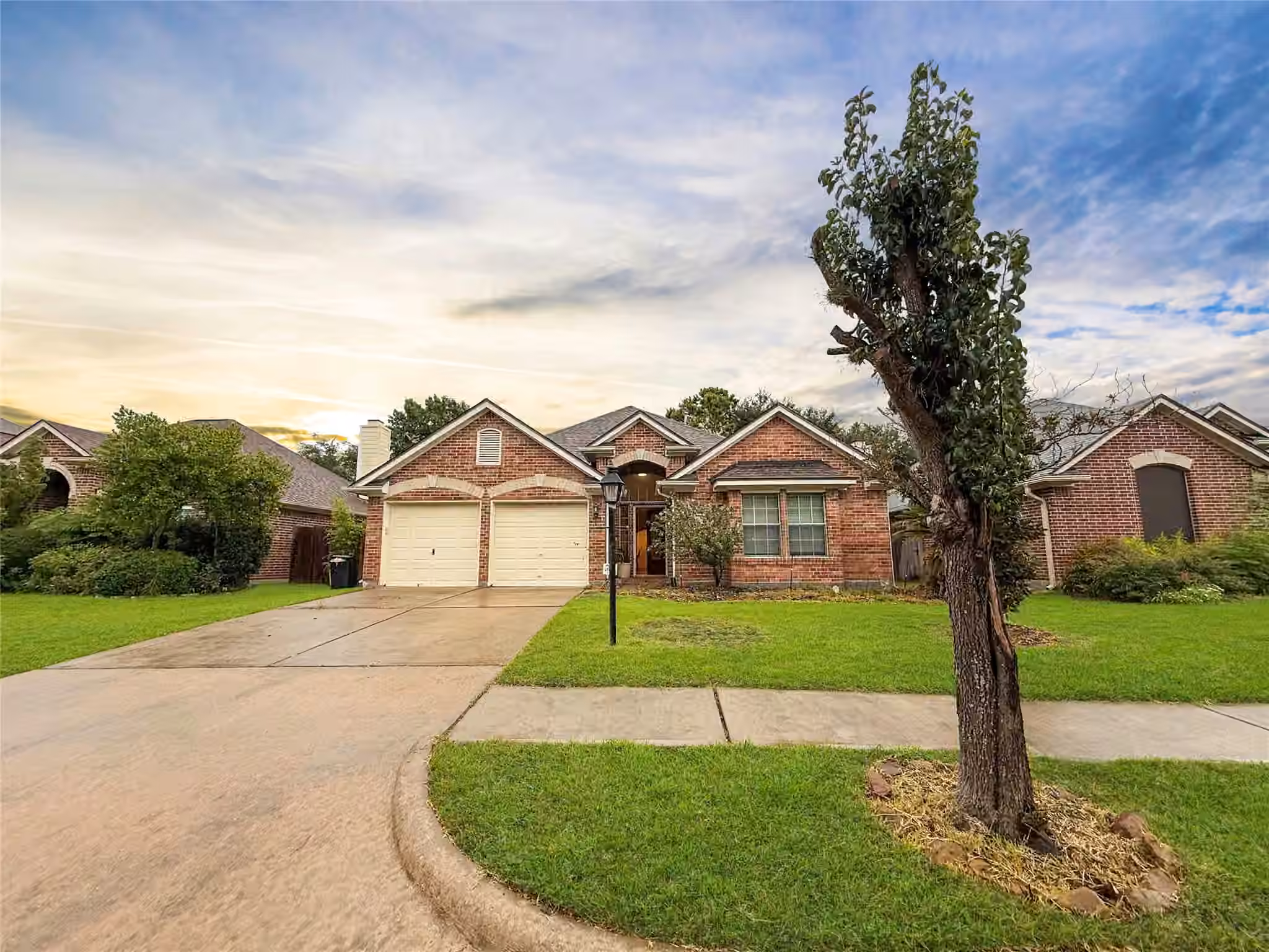 Photo of 2723 Kimbleton Court, Houston, TX
