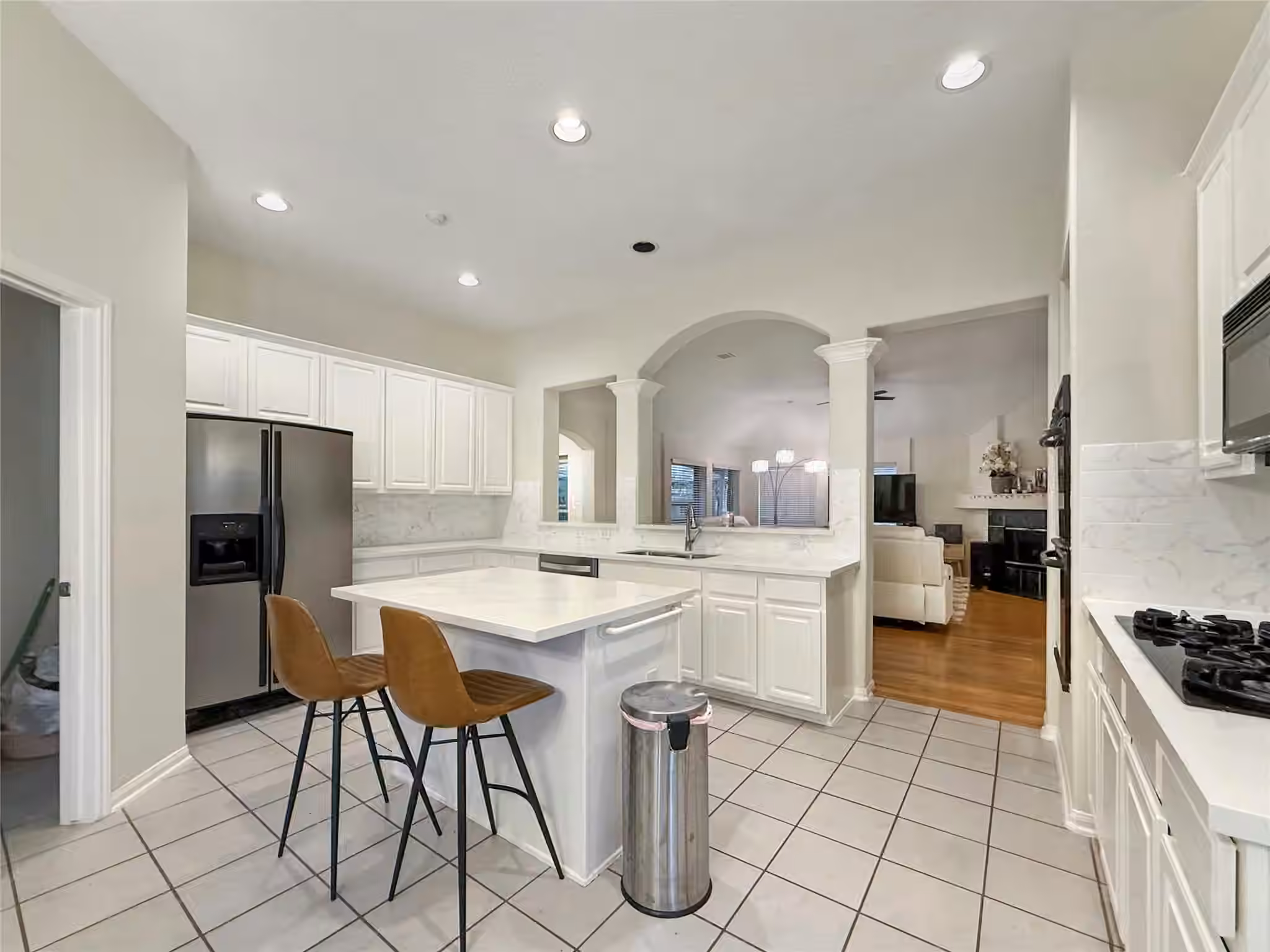 Photo 3 of 2723 Kimbleton Court, Houston, TX