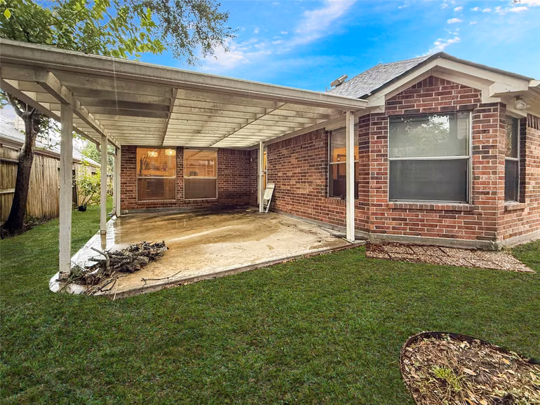 Photo 5 of 2723 Kimbleton Court, Houston, TX