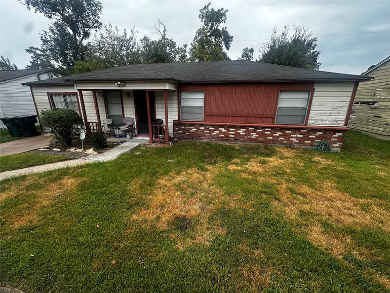 Photo 2 of 6515 Hartwick Road, Houston, TX