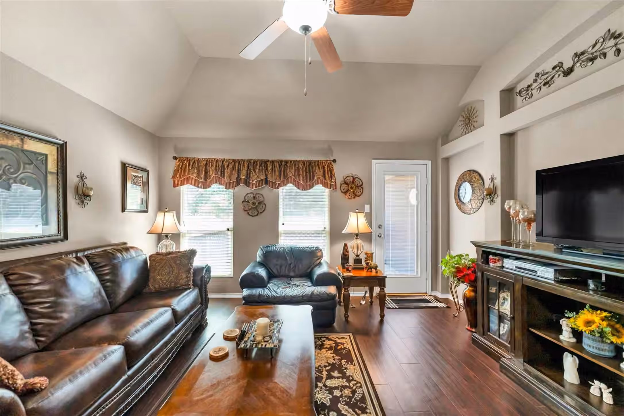Photo 6 of 135 Brookside Drive, Huntsville, TX