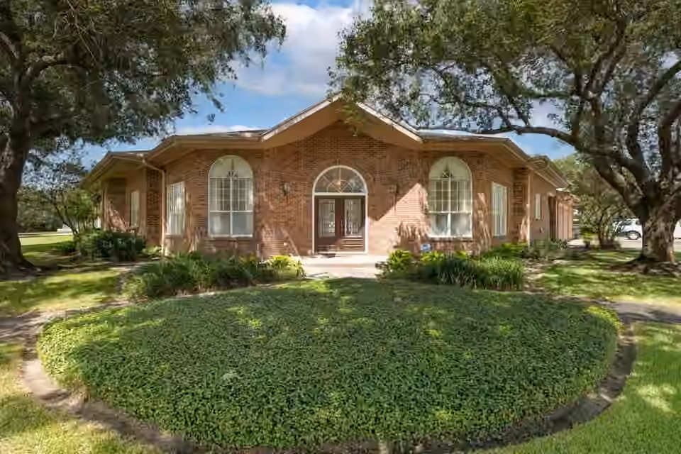 Photo of 7 Stoney Brook Lane, Bay City, TX 77414