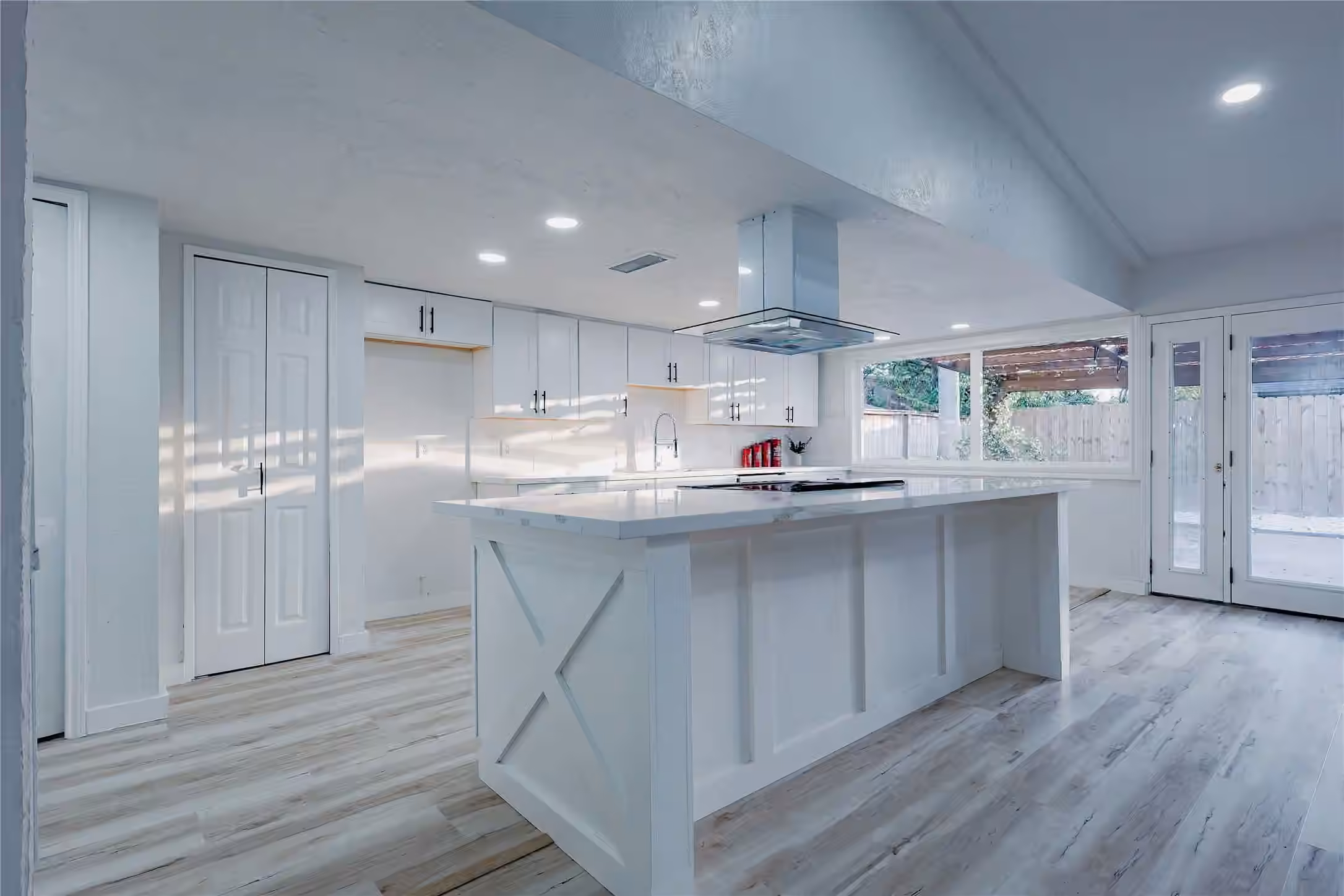 Photo 4 of 7310 Corta Calle Drive, Houston, TX