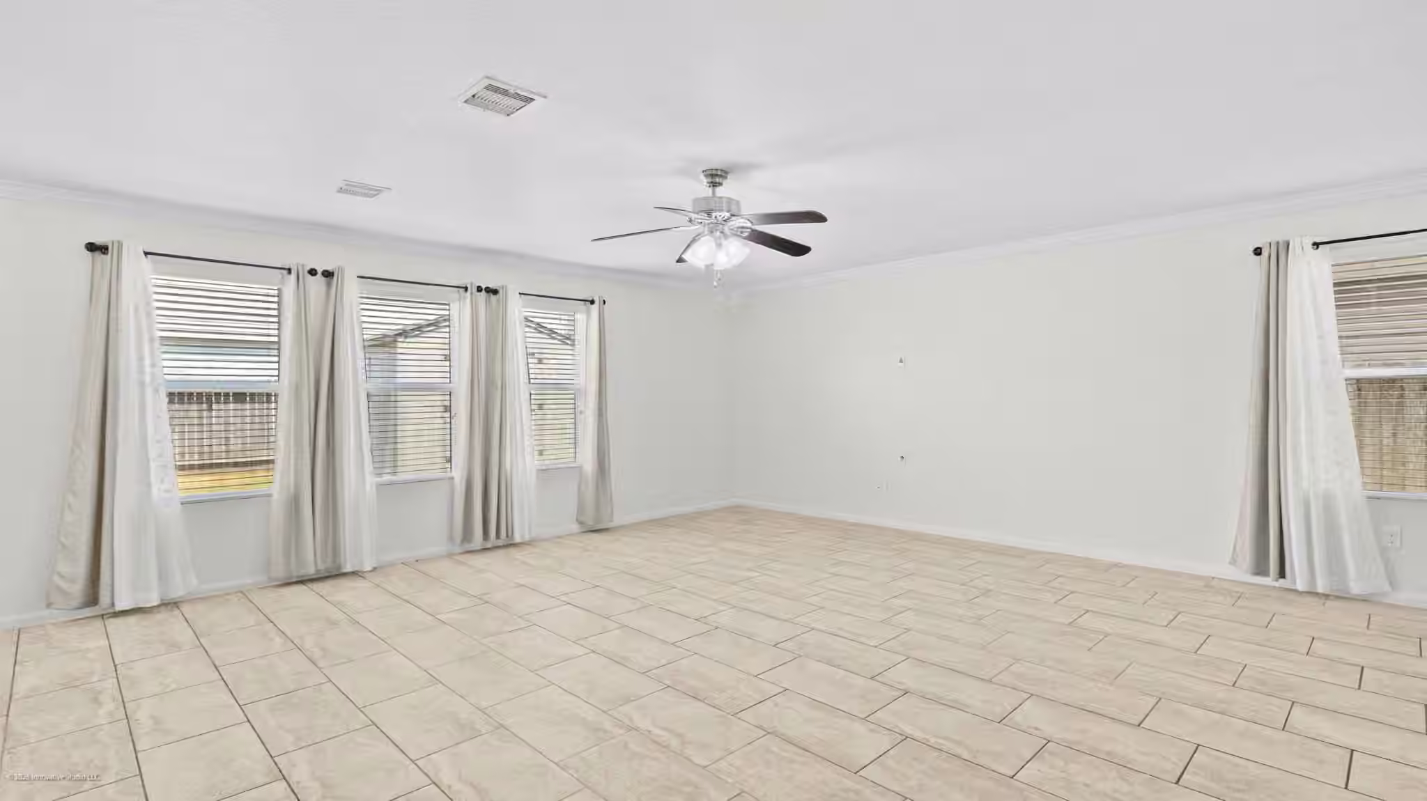 Photo 6 of 15631 S Fall Fern Circle, Houston, TX