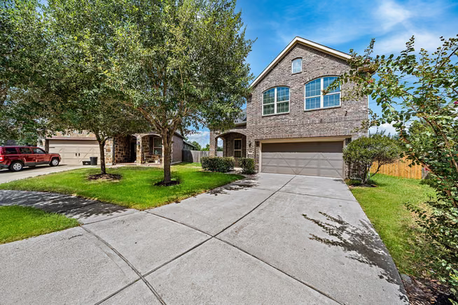 Photo 2 of 24826 Lakecrest Village Drive, Katy, TX