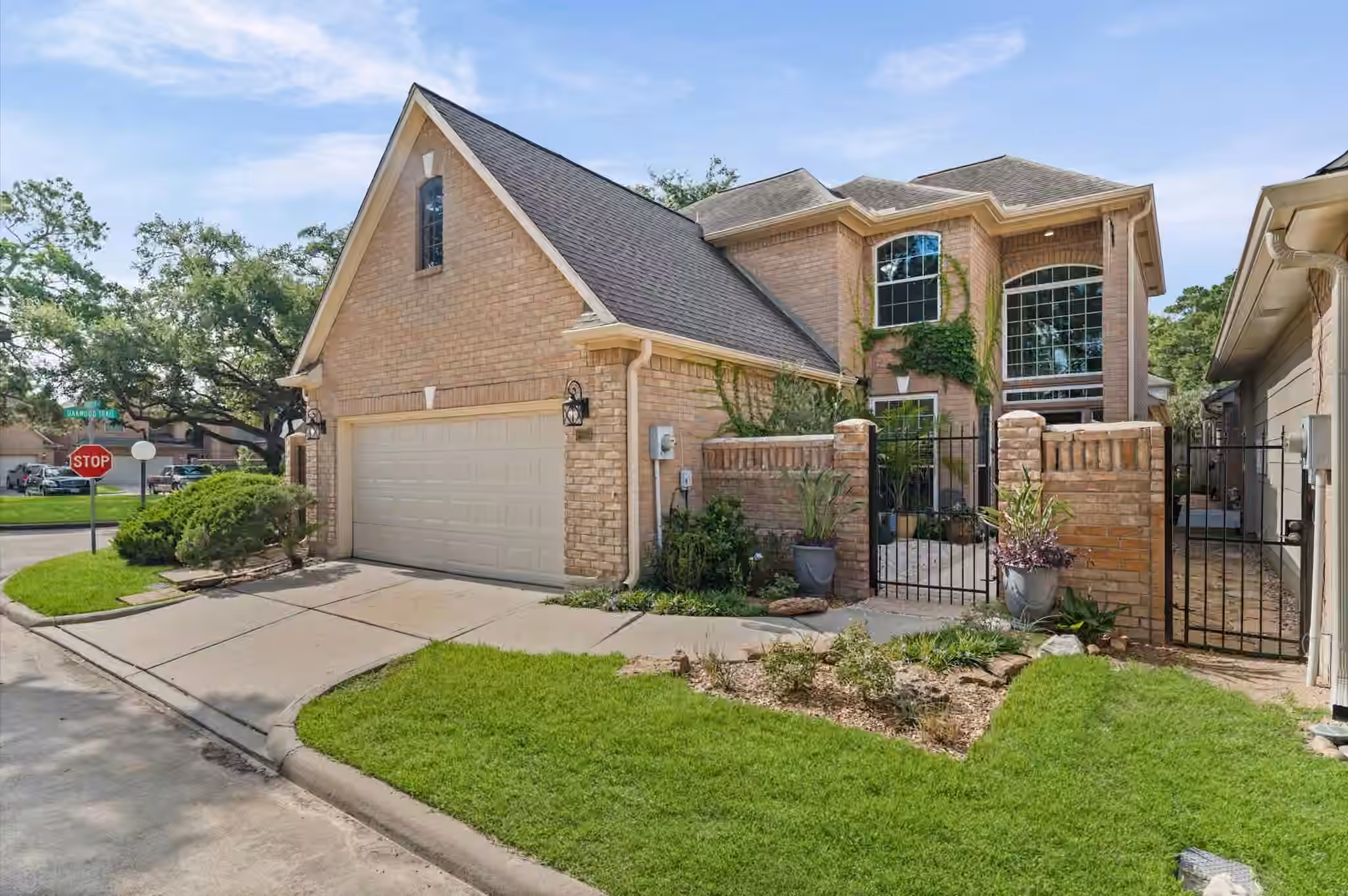 Photo of 8003 Oakwood Hollow Street, Houston, TX 77040