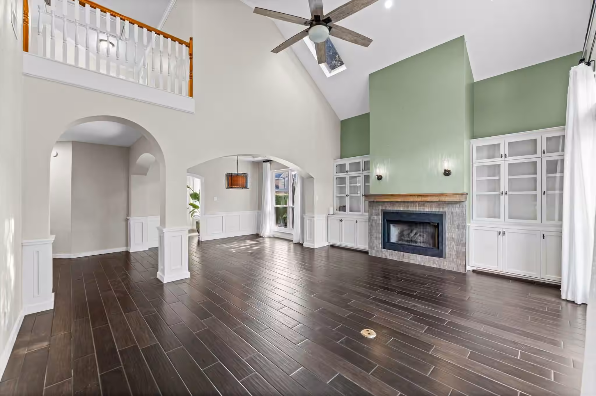 Photo 7 of 8003 Oakwood Hollow Street, Houston, TX