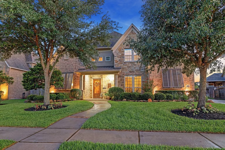 Photo 2 of 18515 Duke Lake Drive, Spring, TX